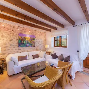Es Garrovers Ferienhaus